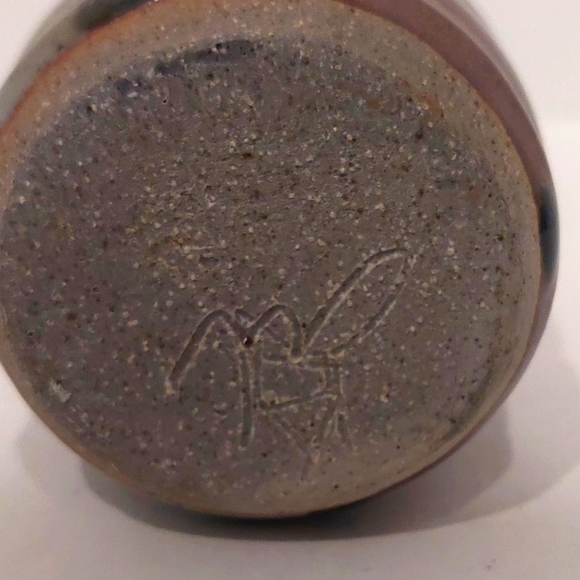 Studio Pottery Vase 5" - Picture 7 of 8